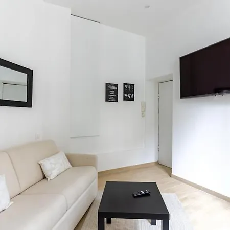 Montbrunalesia Ii Cosy 2p Appartement *