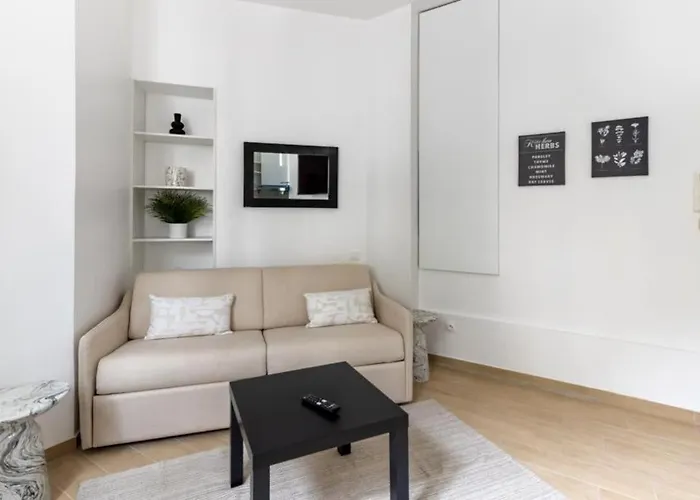Montbrunalesia Ii Cosy 2p